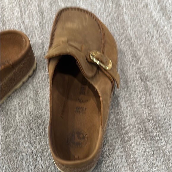 Birkenstock Cognac Buckley Oiled Leather Women's Moccasin Style Clogs - Picture 7 of 11